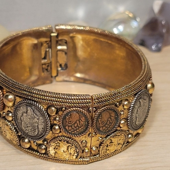 Vintage Carolee Coin Embedded Bangle Bracelet - Picture 4 of 9